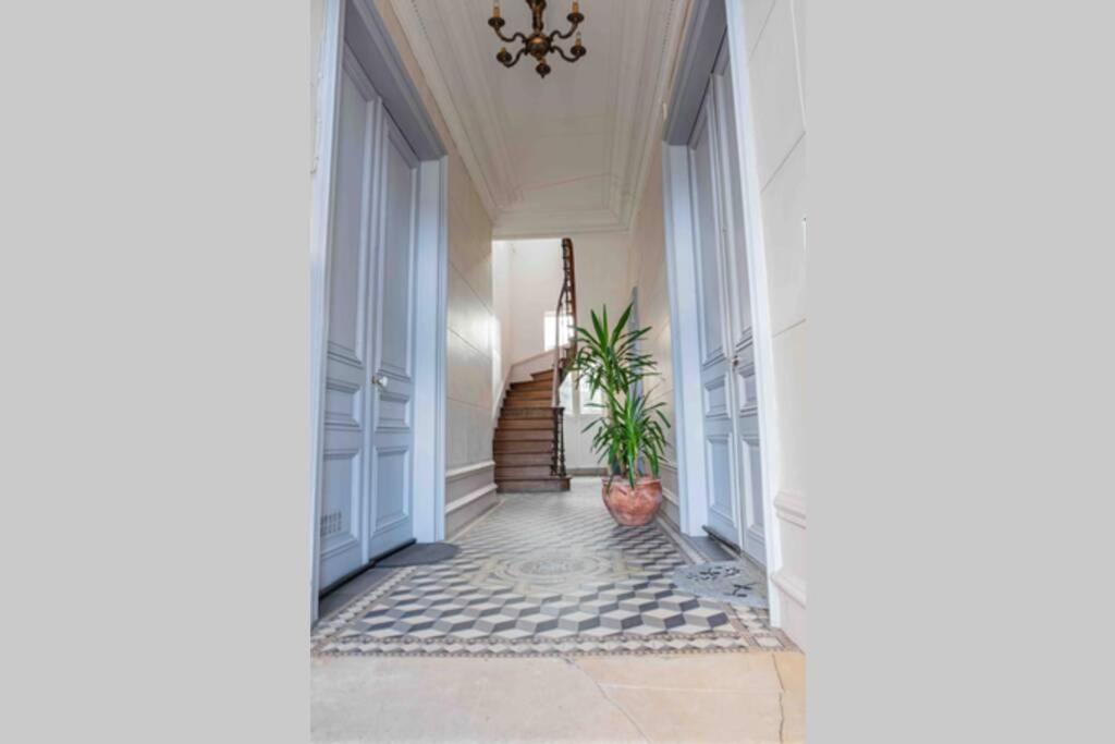 Apartment La Mature